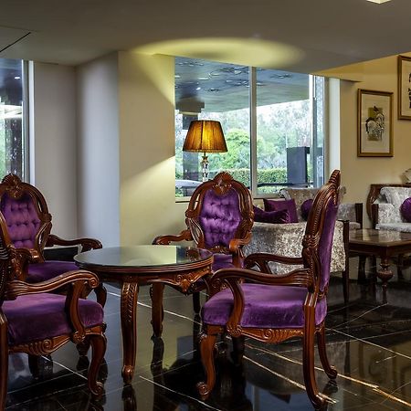 Atrio By Devam Hotel Gurgaon Eksteriør billede