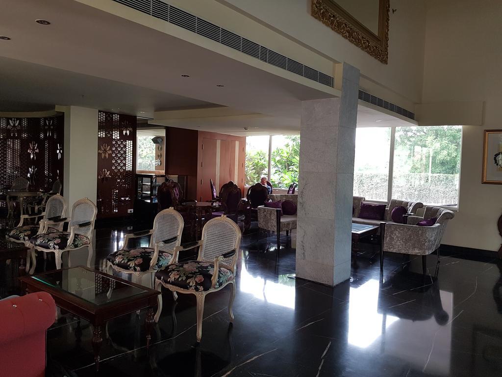 Atrio By Devam Hotel Gurgaon Eksteriør billede