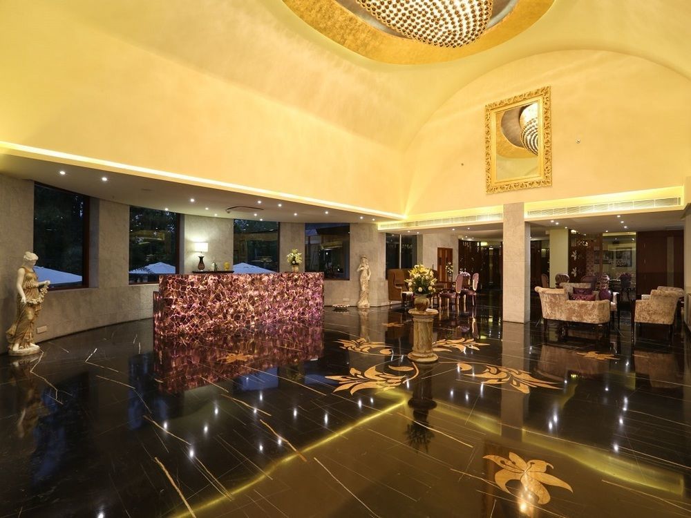Atrio By Devam Hotel Gurgaon Eksteriør billede