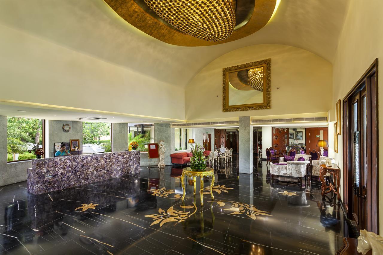Atrio By Devam Hotel Gurgaon Eksteriør billede