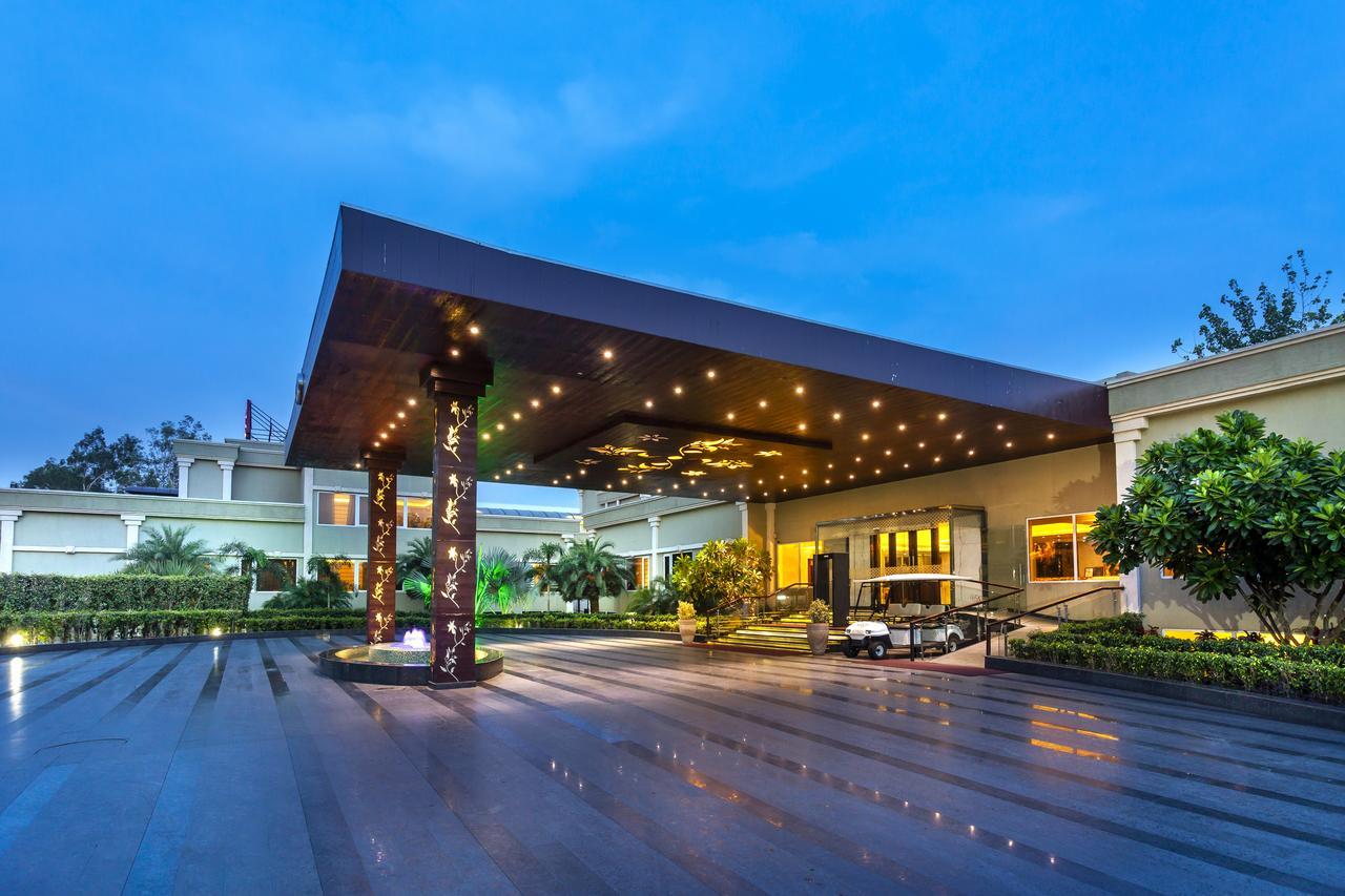 Atrio By Devam Hotel Gurgaon Eksteriør billede