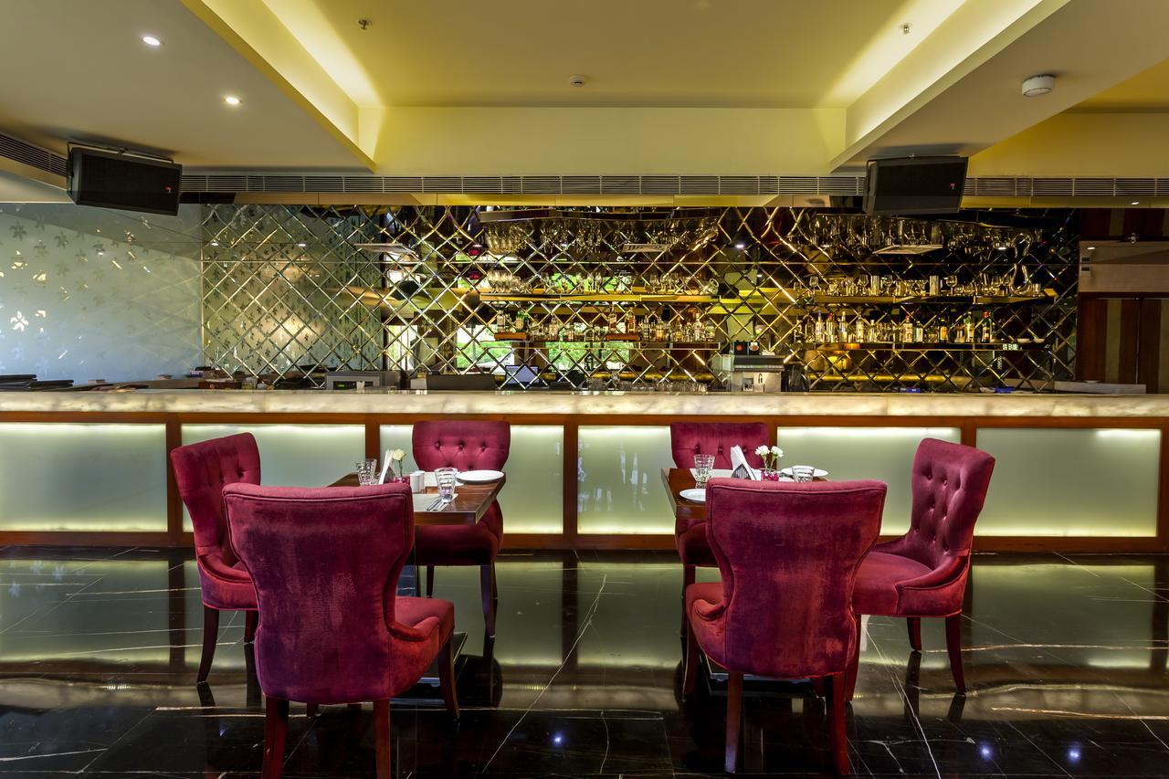 Atrio By Devam Hotel Gurgaon Eksteriør billede