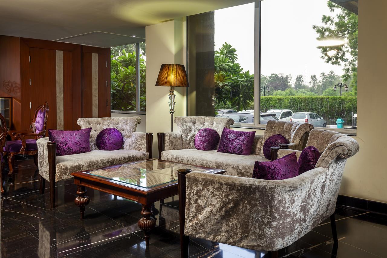 Atrio By Devam Hotel Gurgaon Eksteriør billede